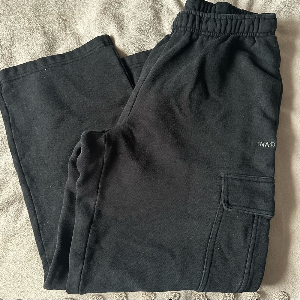 Cozy Mega Cargo Sweatpants - TNA (Short)